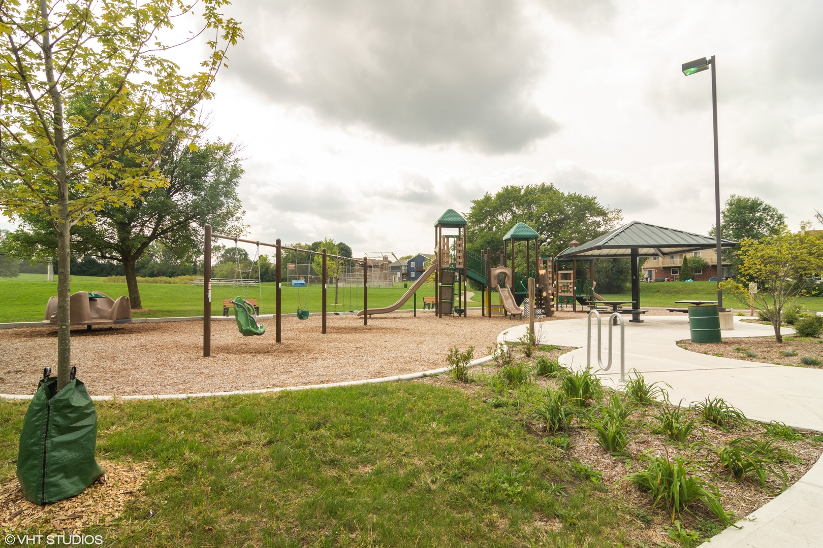 579 Morningside Drive #7, Roselle, IL 60172