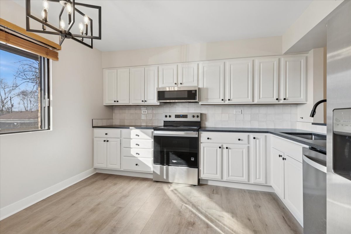 450 N Main Street #S208A, Wauconda, IL 60084