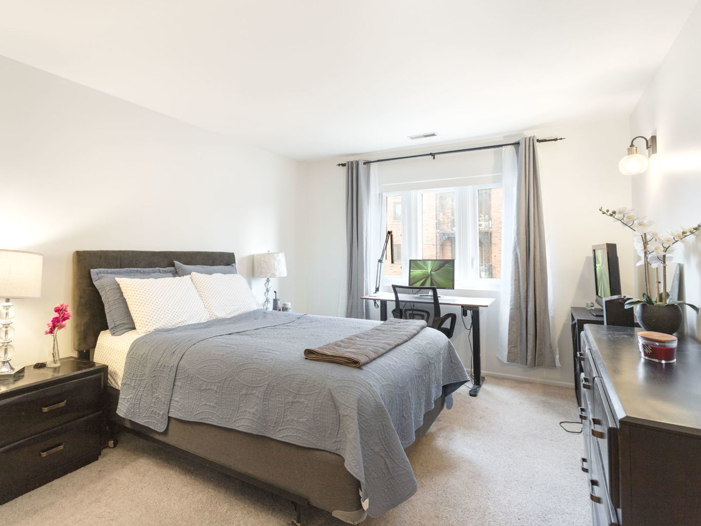 9332 Landings Lane #203D, Des Plaines, IL 60016