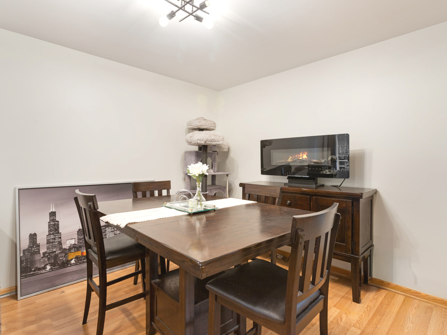 9332 Landings Lane #203D, Des Plaines, IL 60016