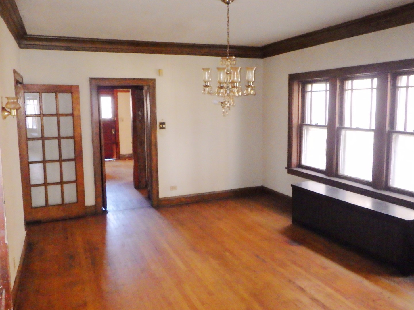 8241 S Clyde Avenue, Chicago, IL 60617