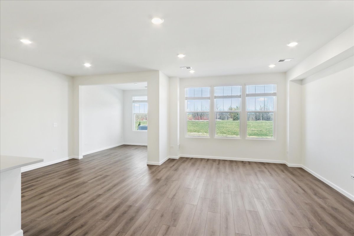 608 Switchgrass Way #61003, Bolingbrook, IL 60490