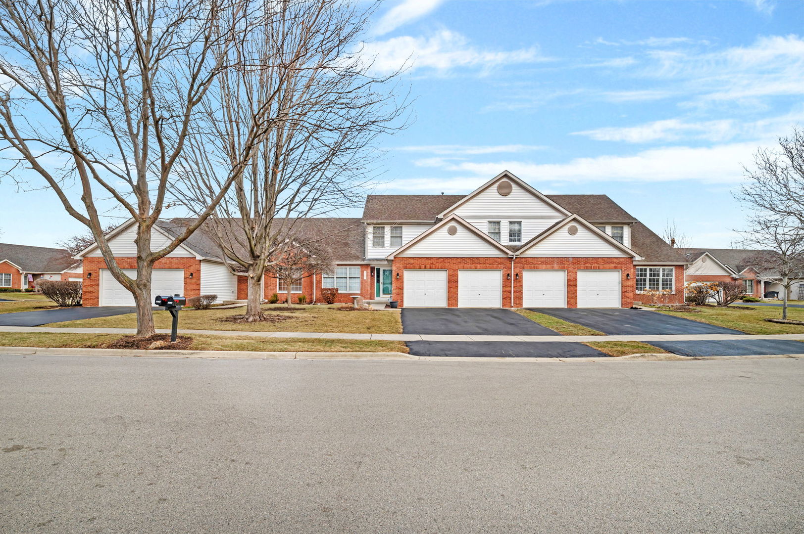 3507 Lake Shore Drive, Joliet, IL 60431