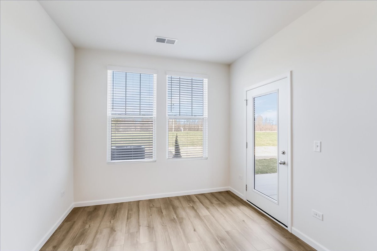 616 Switchgrass Lane #61005, Bolingbrook, IL 60490