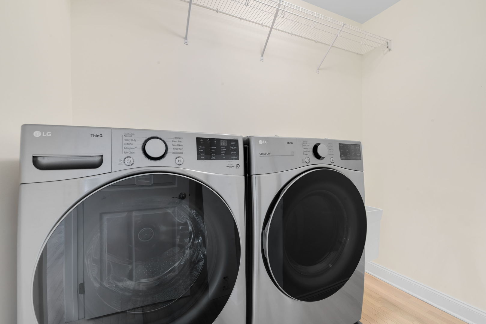 1159 Falcon Ridge Drive, Elgin, IL 60124