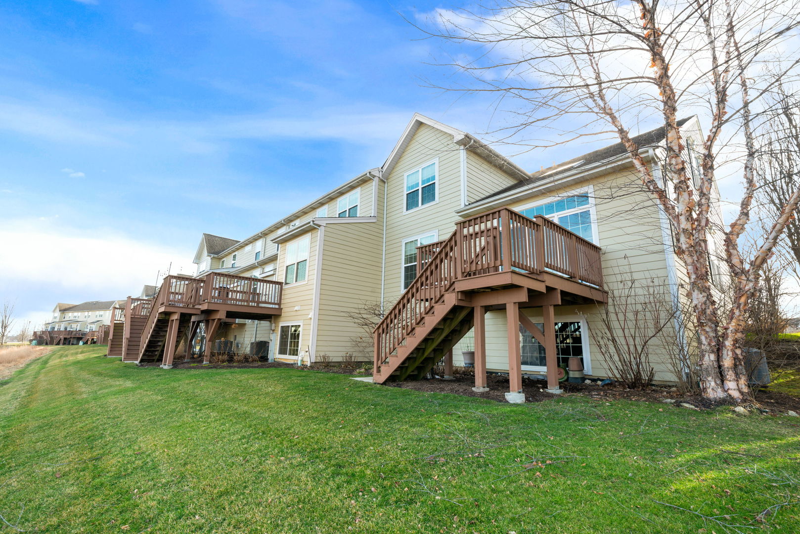 1159 Falcon Ridge Drive, Elgin, IL 60124