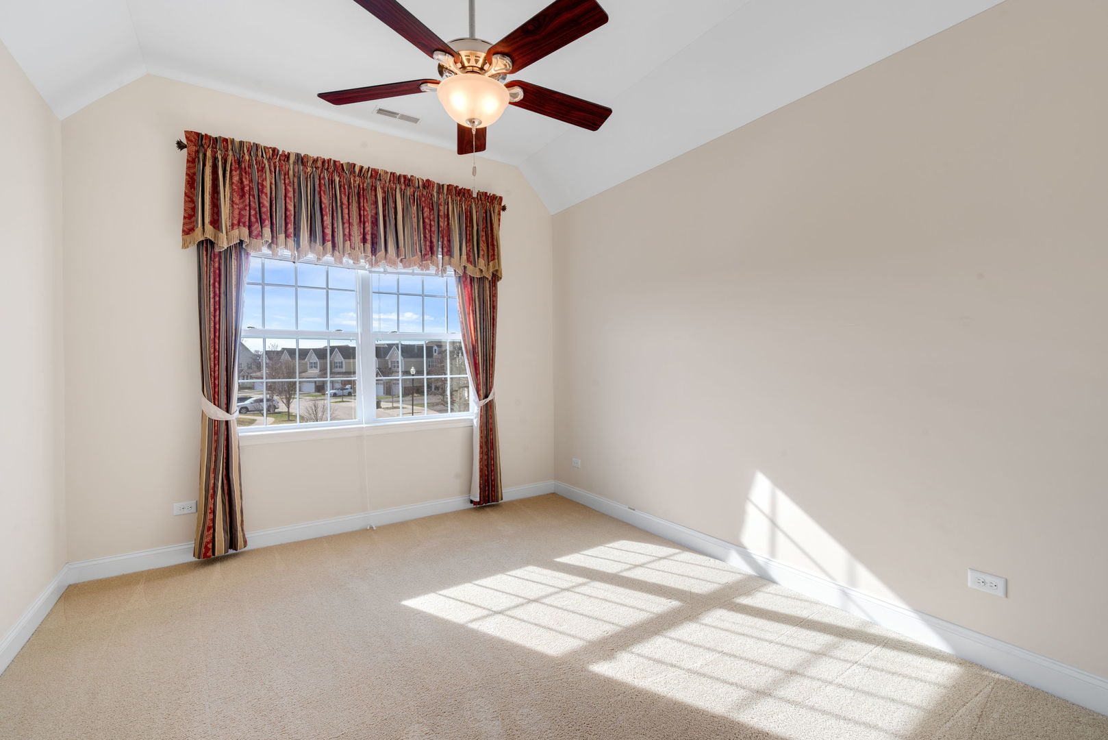 1159 Falcon Ridge Drive, Elgin, IL 60124