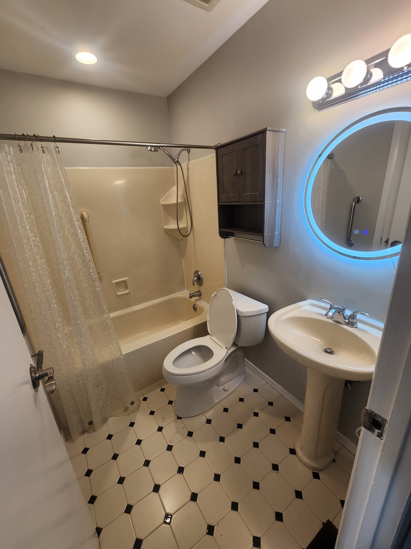 Hoffman Estates, IL 60169