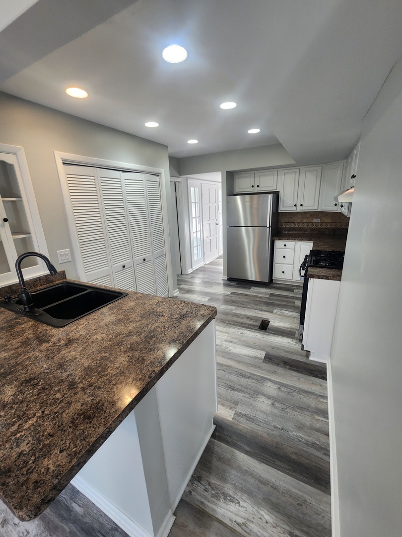 Hoffman Estates, IL 60169