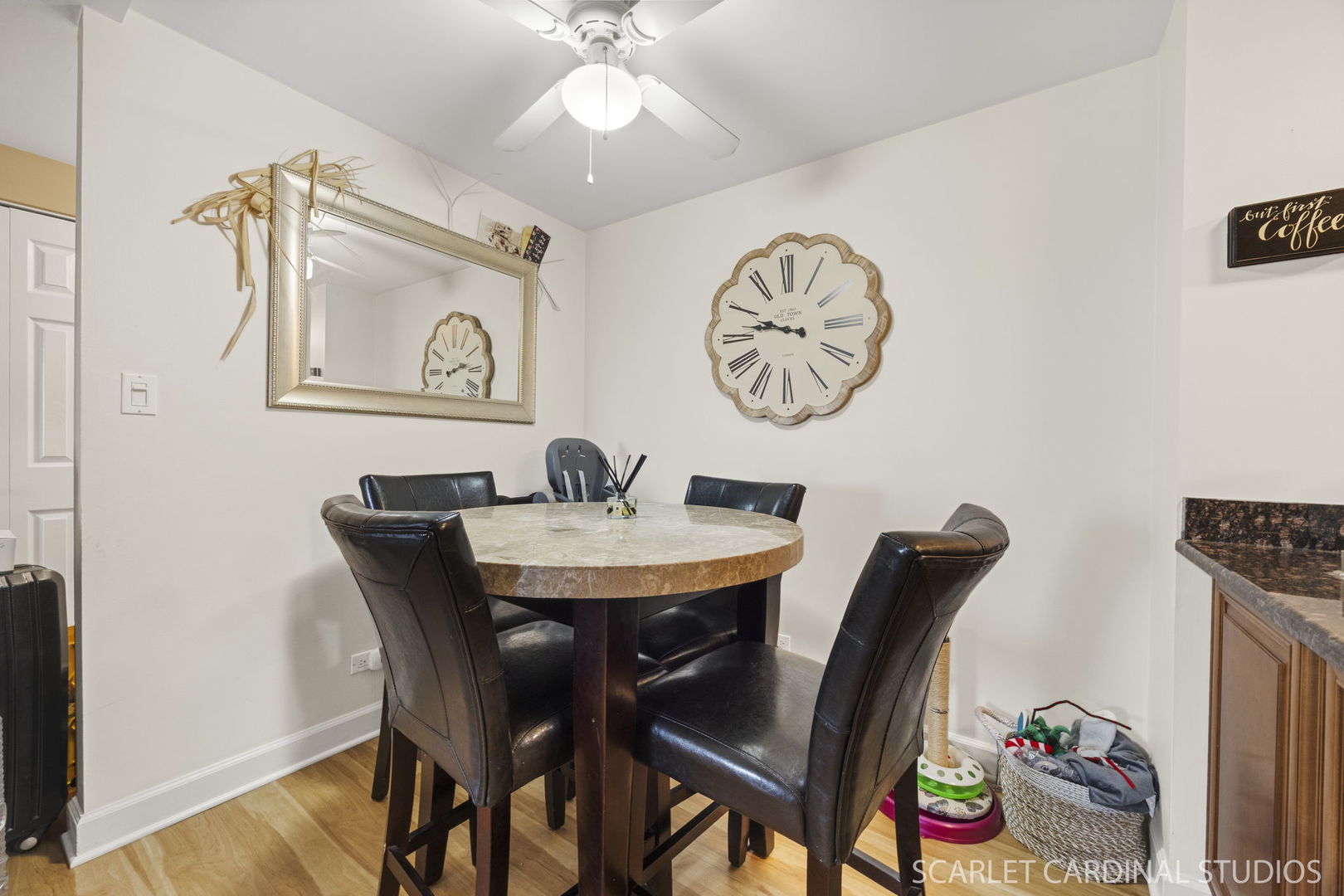 5400 Walnut Avenue #805, Downers Grove, IL 60515