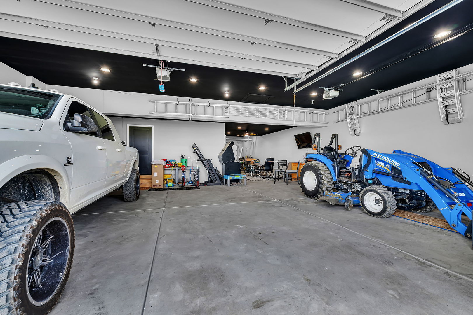 6256 N Dresden Road, Morris, IL 60450