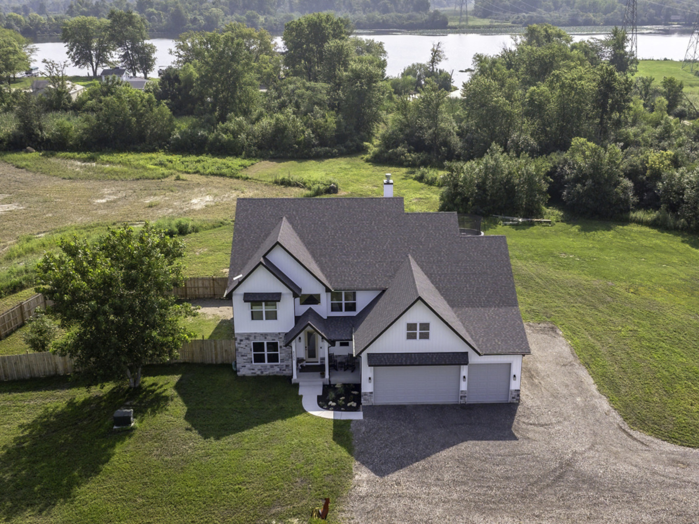 6256 N Dresden Road, Morris, IL 60450