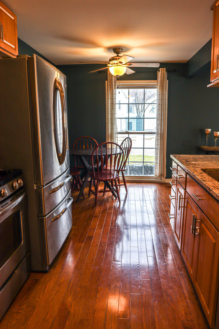 1682 Monticello Court #D, Wheaton, IL 60189