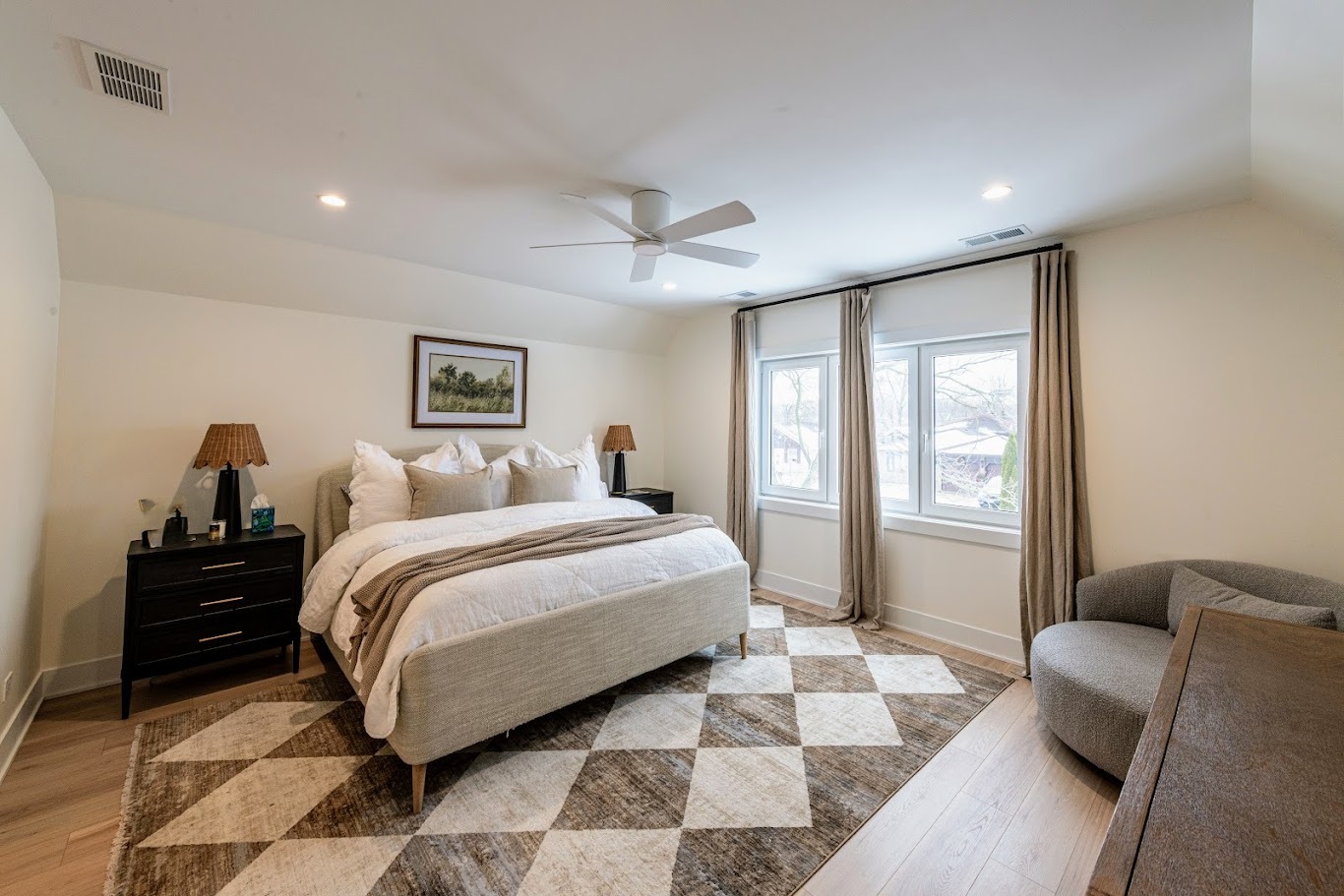 145 N Elmwood Avenue, Wood Dale, IL 60191