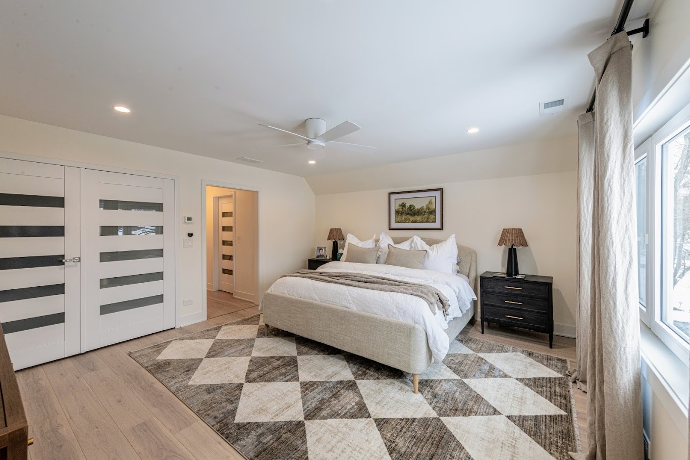 145 N Elmwood Avenue, Wood Dale, IL 60191