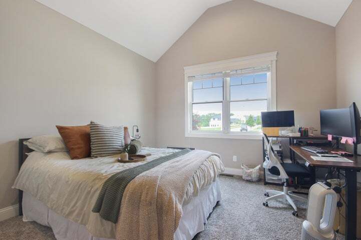 13333 Camas Drive, St. John, IN 46373