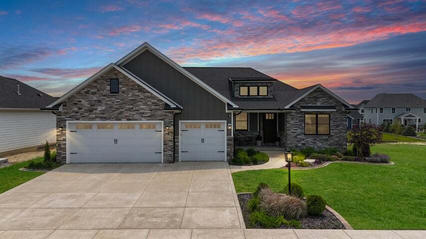 13333 Camas Drive, St. John, IN 46373