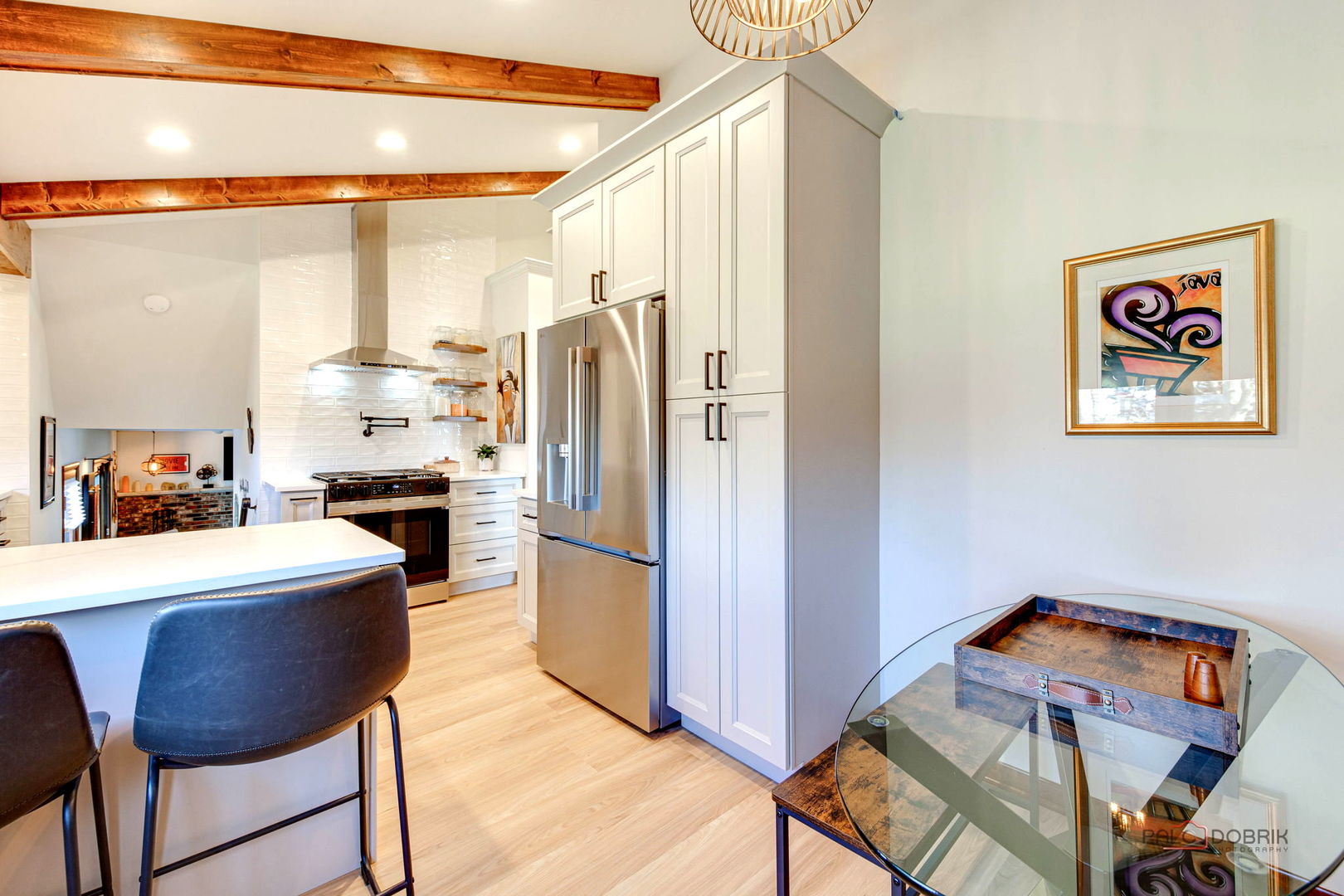 2042 S Goebbert Road, Arlington Heights, IL 60005