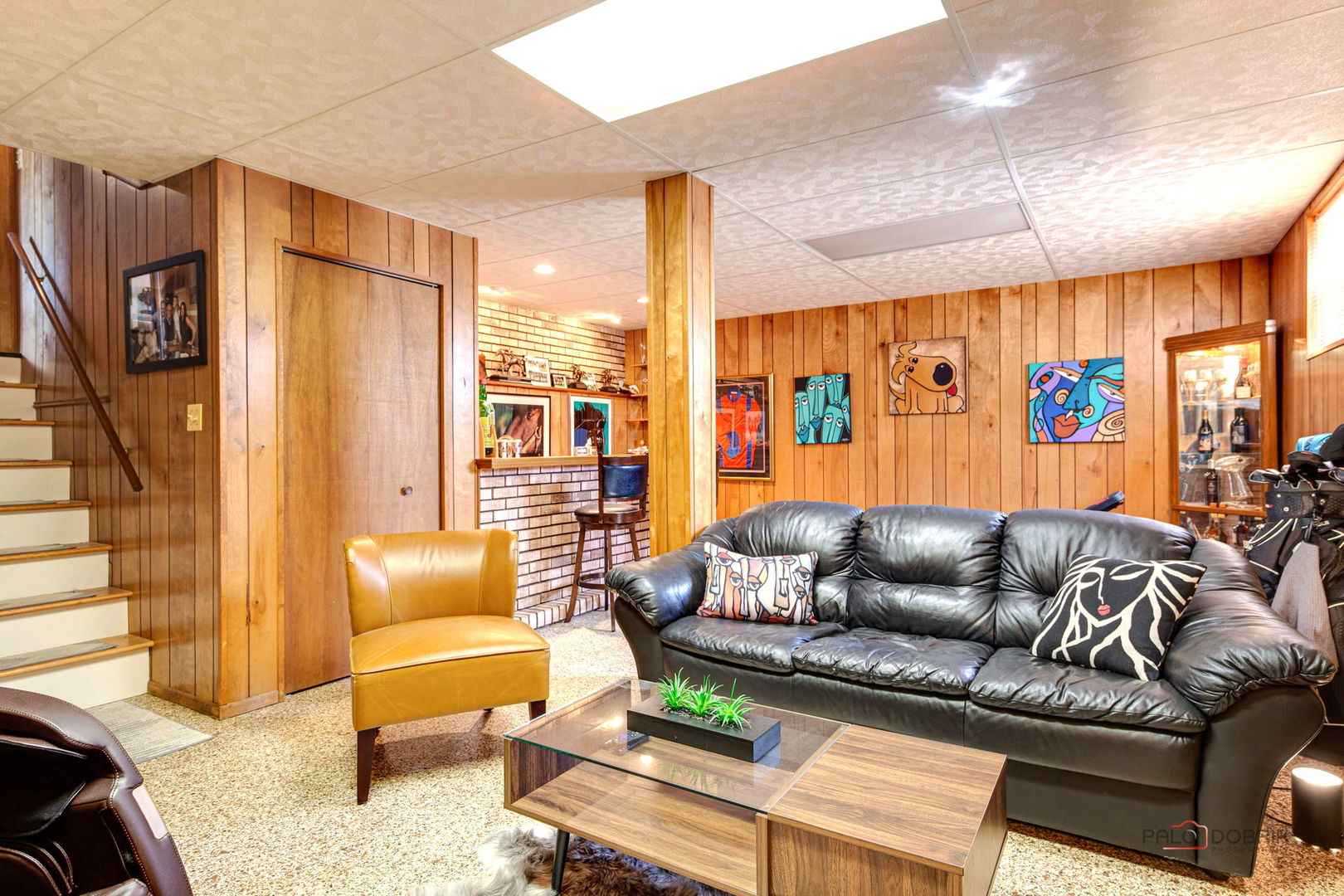 2042 S Goebbert Road, Arlington Heights, IL 60005