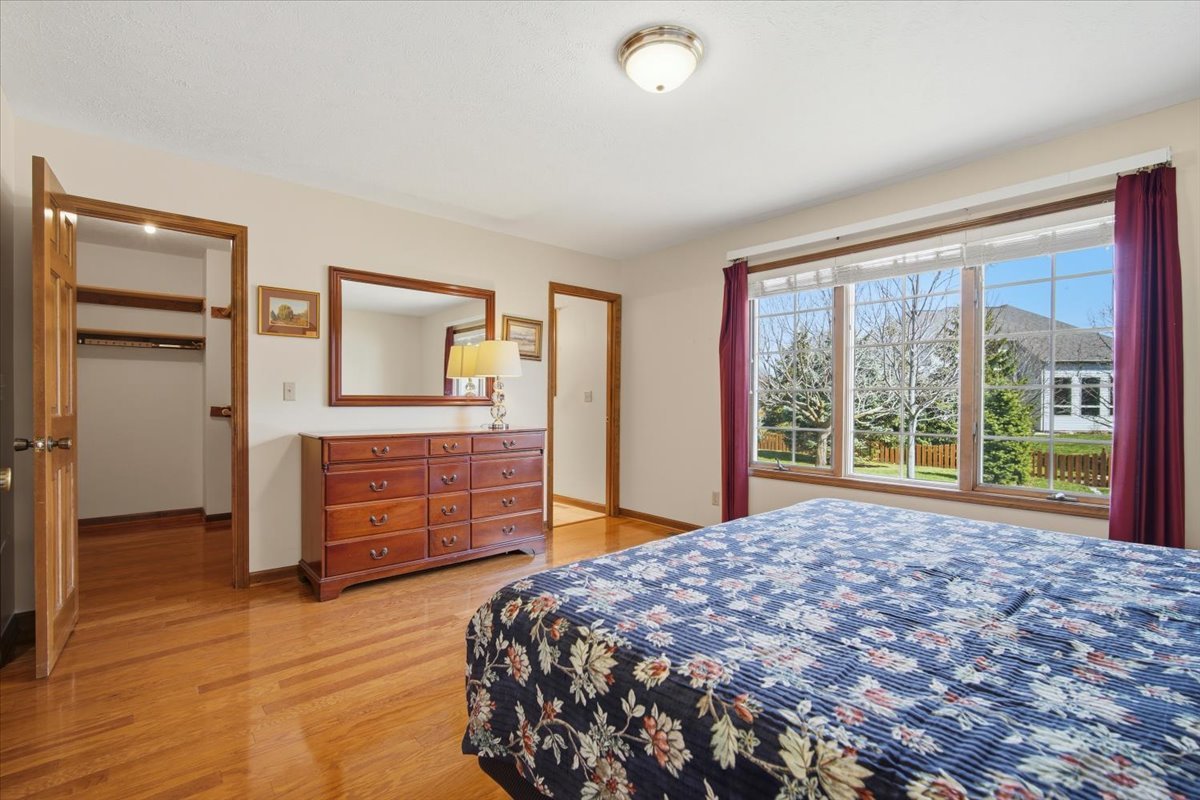 1913 Woodbine Road, Bloomington, IL 61704