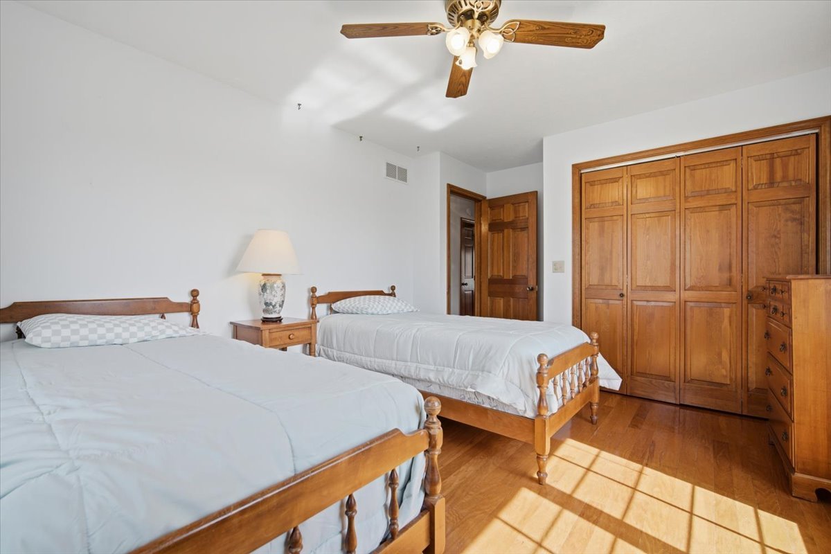 1913 Woodbine Road, Bloomington, IL 61704