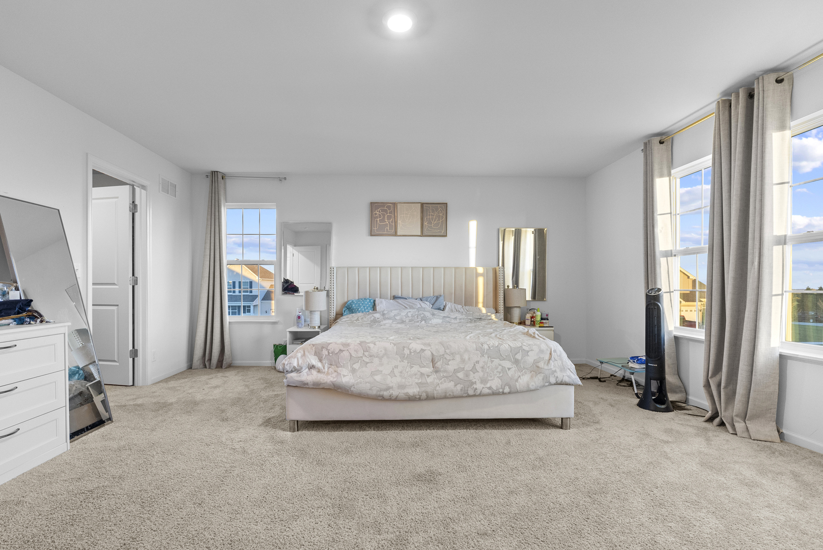 668 Braemore Lane, Yorkville, IL 60560