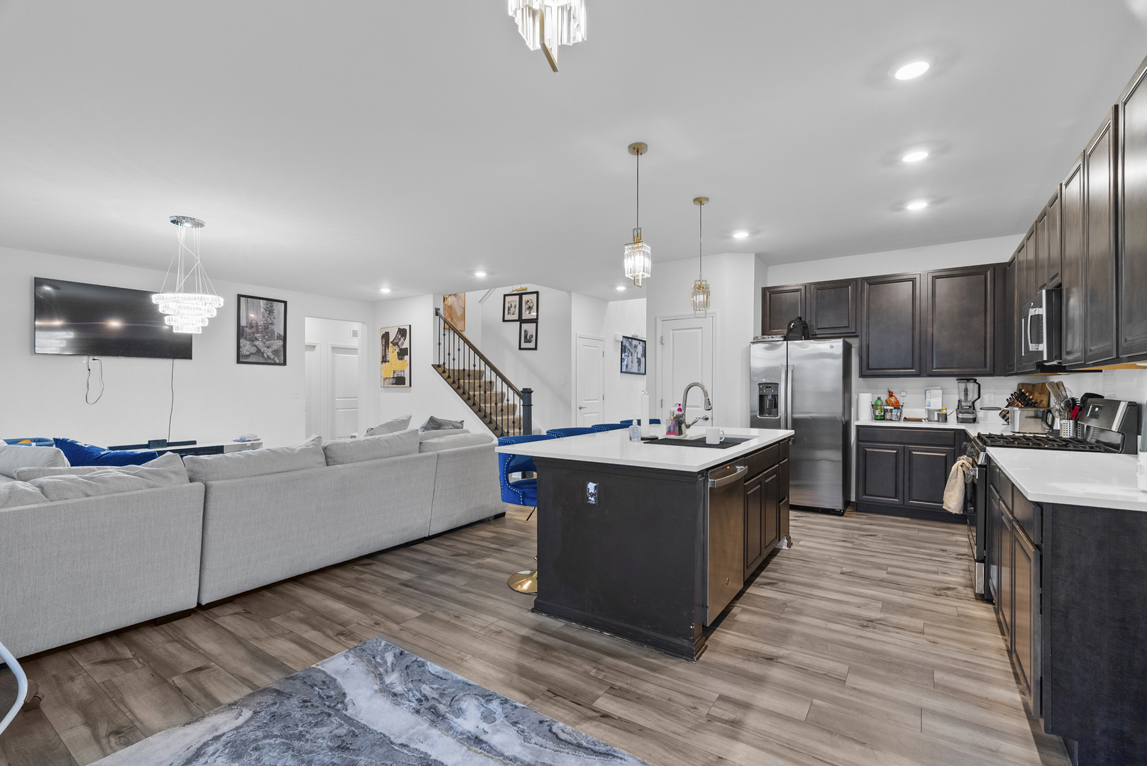 668 Braemore Lane, Yorkville, IL 60560