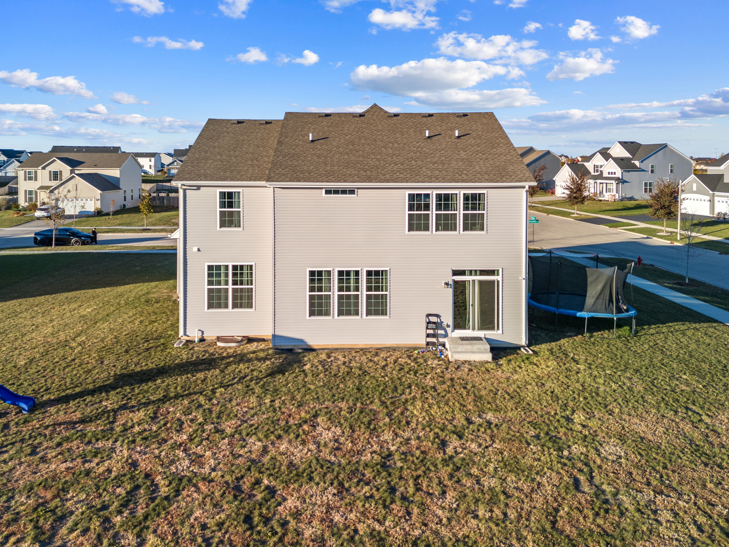 668 Braemore Lane, Yorkville, IL 60560