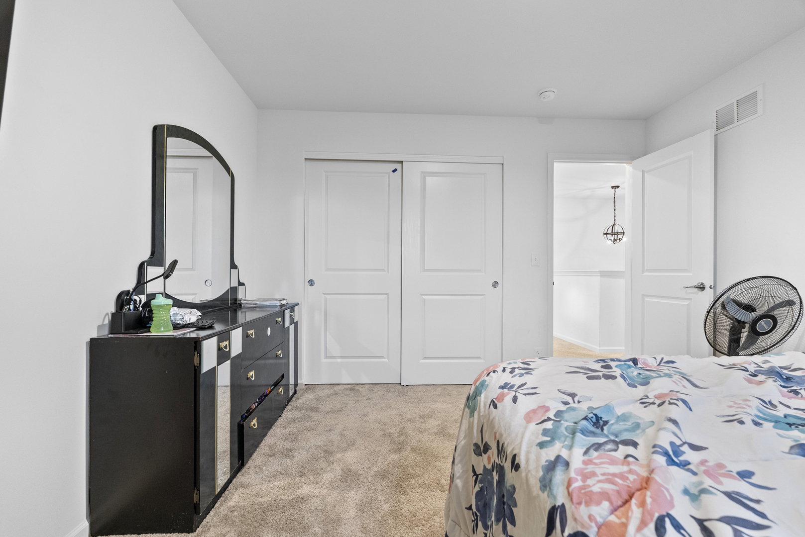 668 Braemore Lane, Yorkville, IL 60560