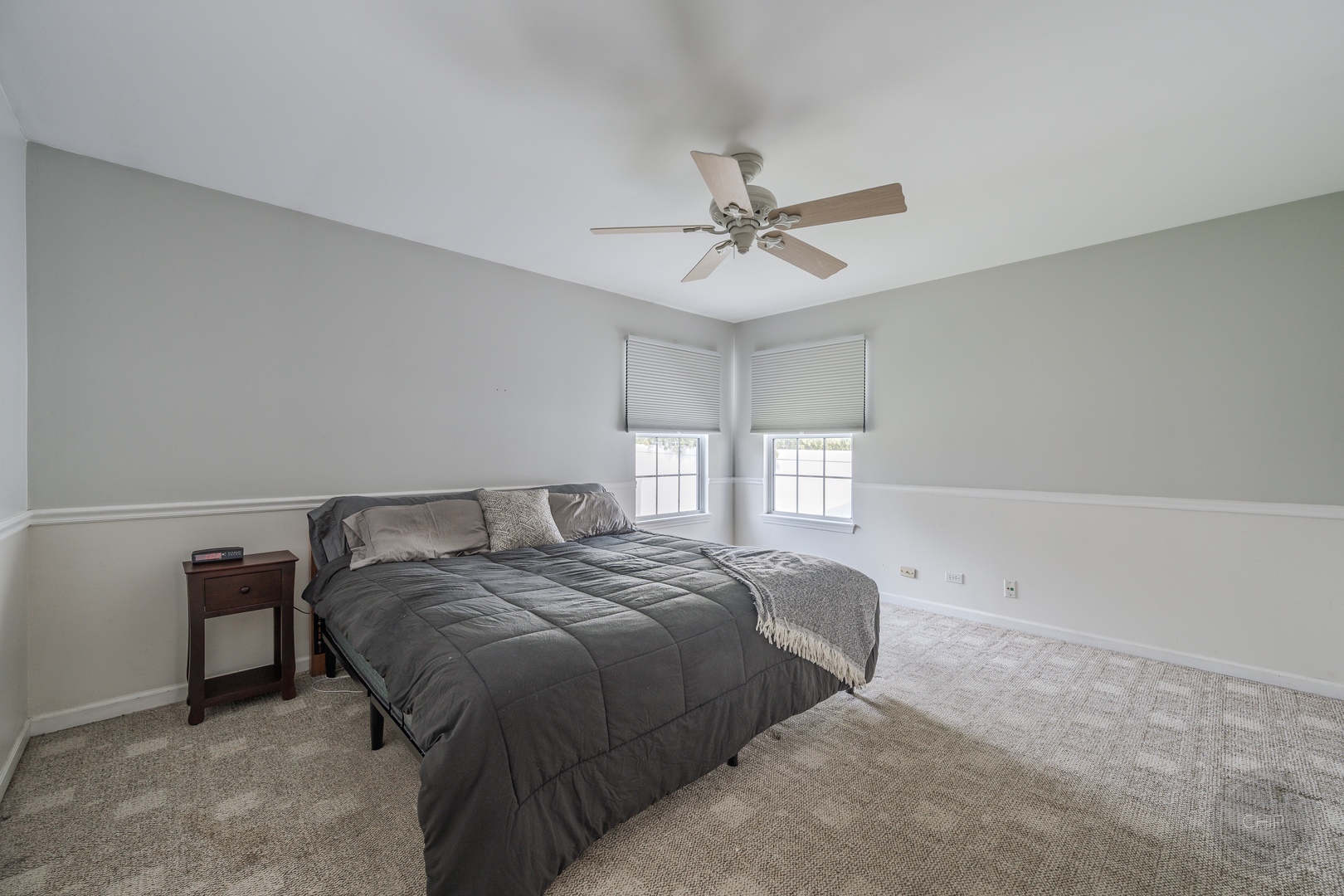 176 Jefferson Lane, Streamwood, IL 60107