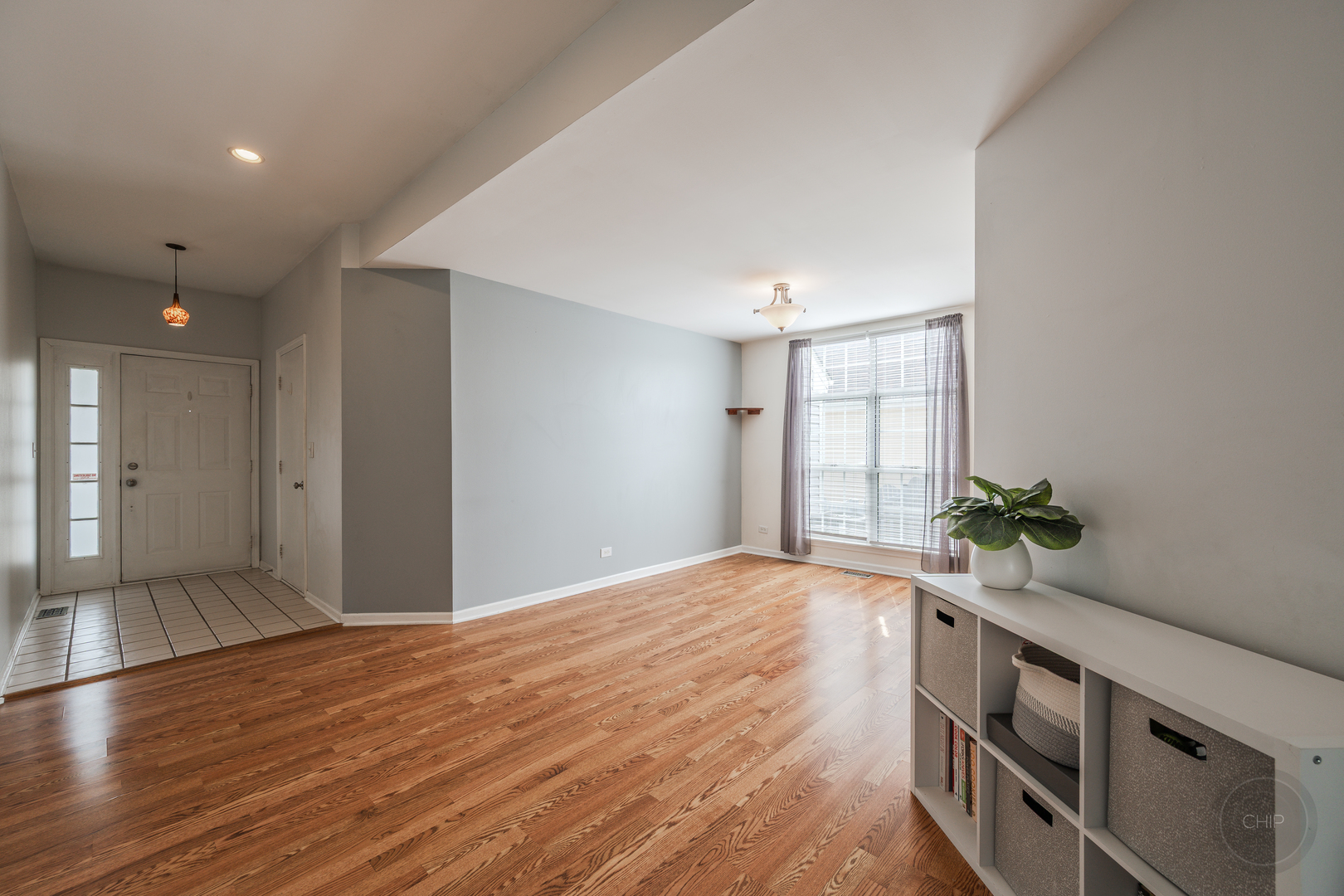 176 Jefferson Lane, Streamwood, IL 60107