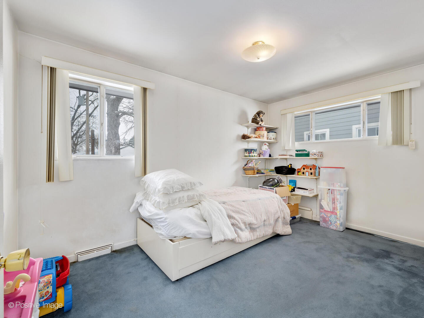 413 N Ridgeland Avenue, Elmhurst, IL 60126