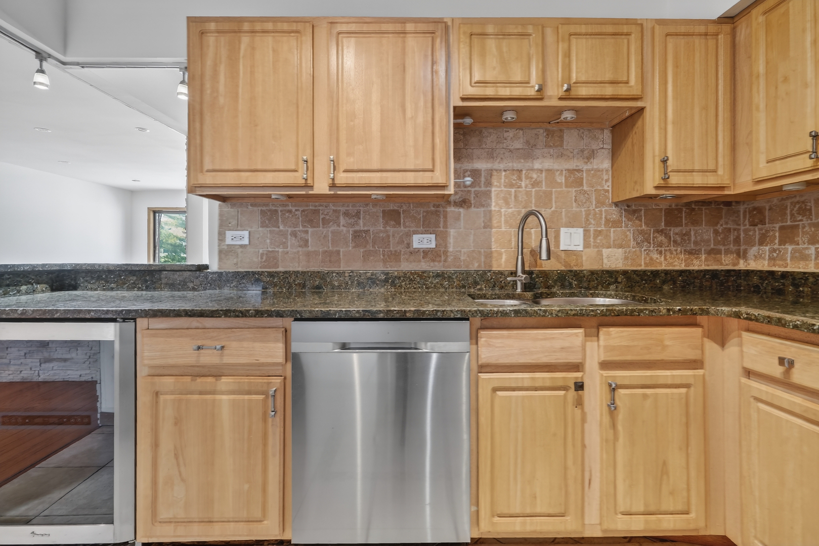 3000 Bayside Drive #202, Palatine, IL 60074