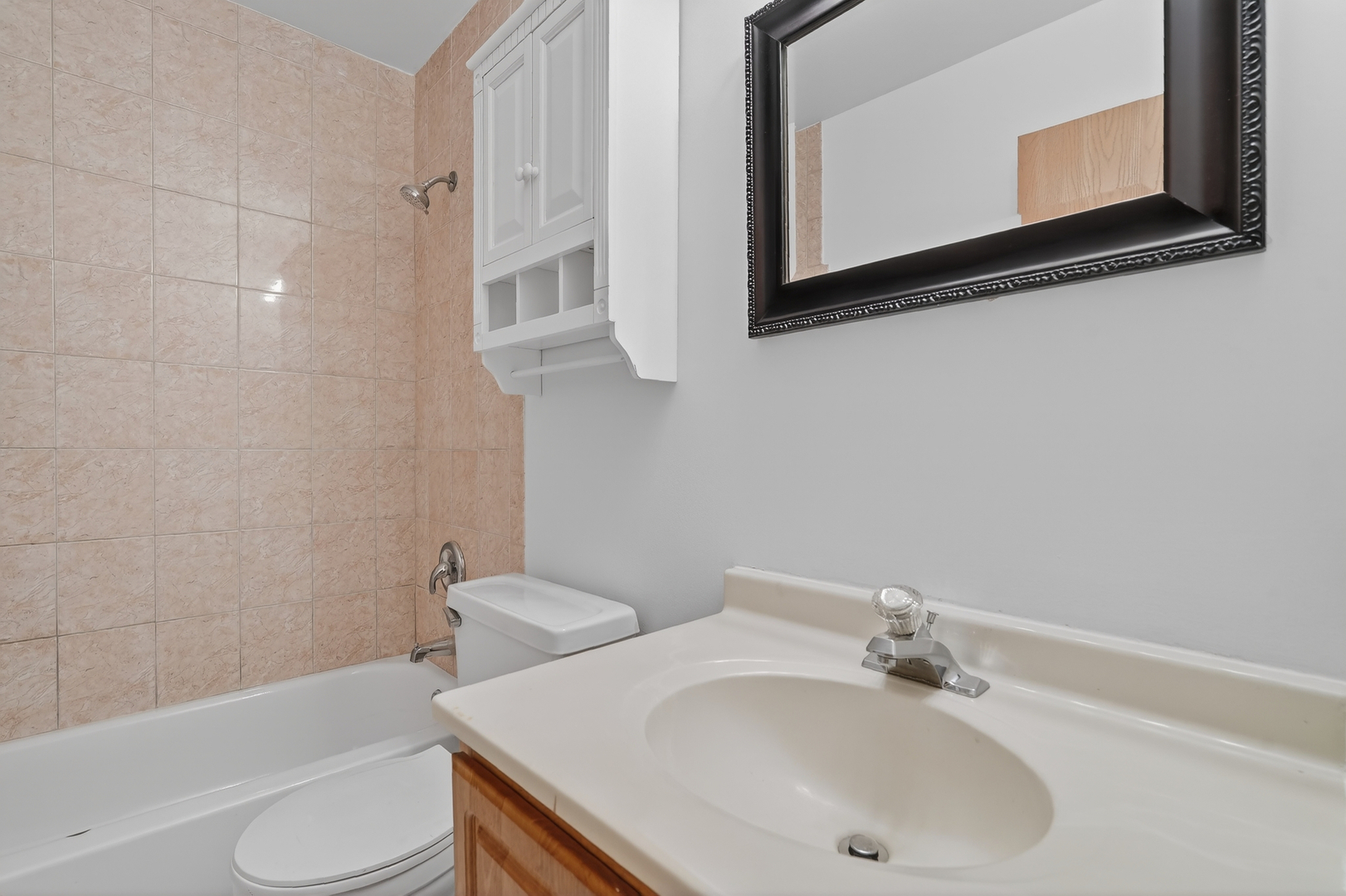 3000 Bayside Drive #202, Palatine, IL 60074