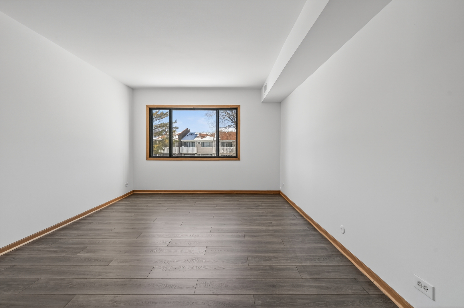 3000 Bayside Drive #202, Palatine, IL 60074