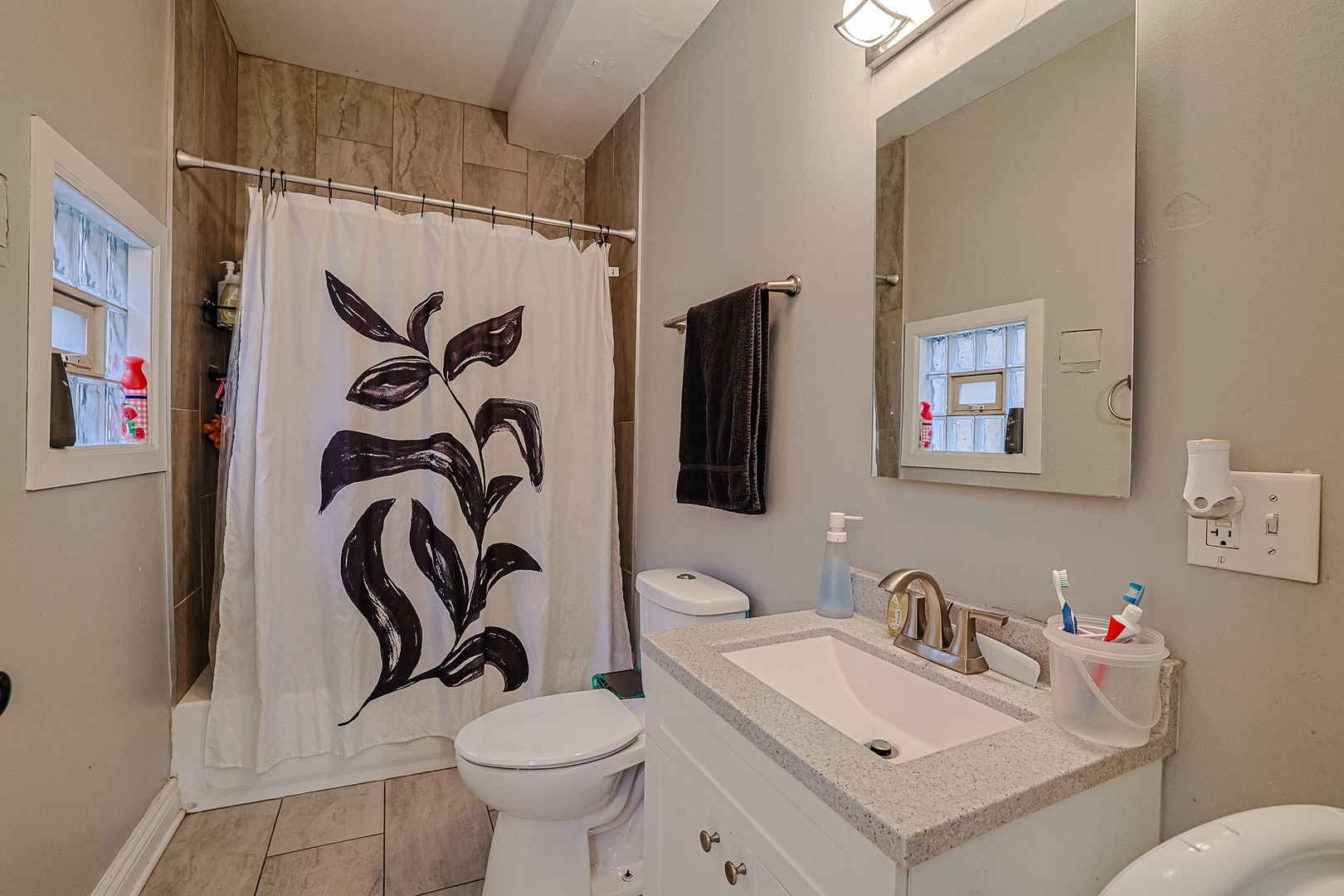 608 S 12th Avenue, Maywood, IL 60153