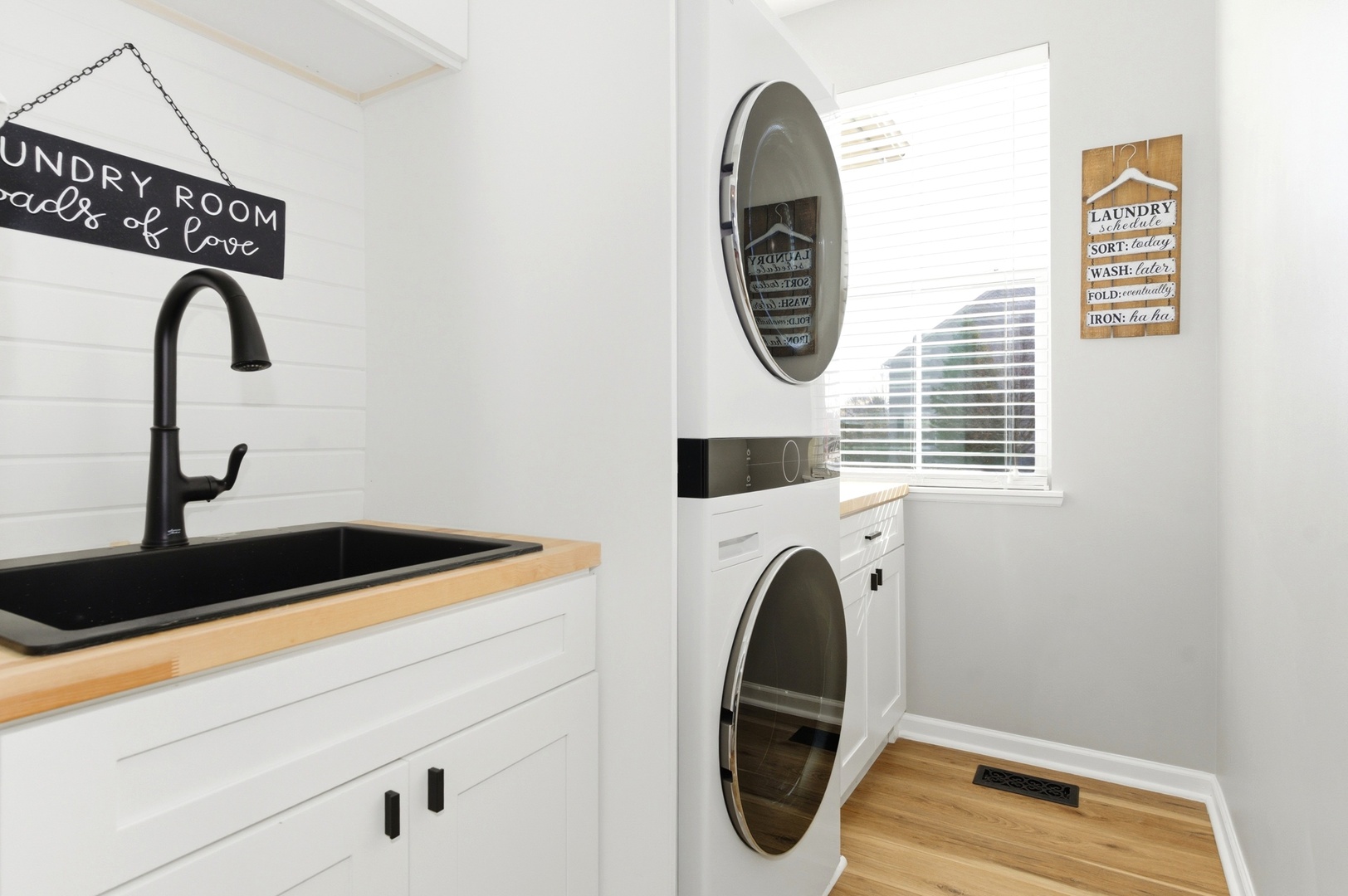 9543 Baumgartner Street, Huntley, IL 60142