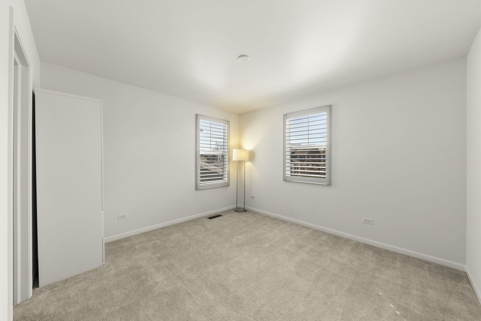 2534 Leander Court, Woodridge, IL 60517