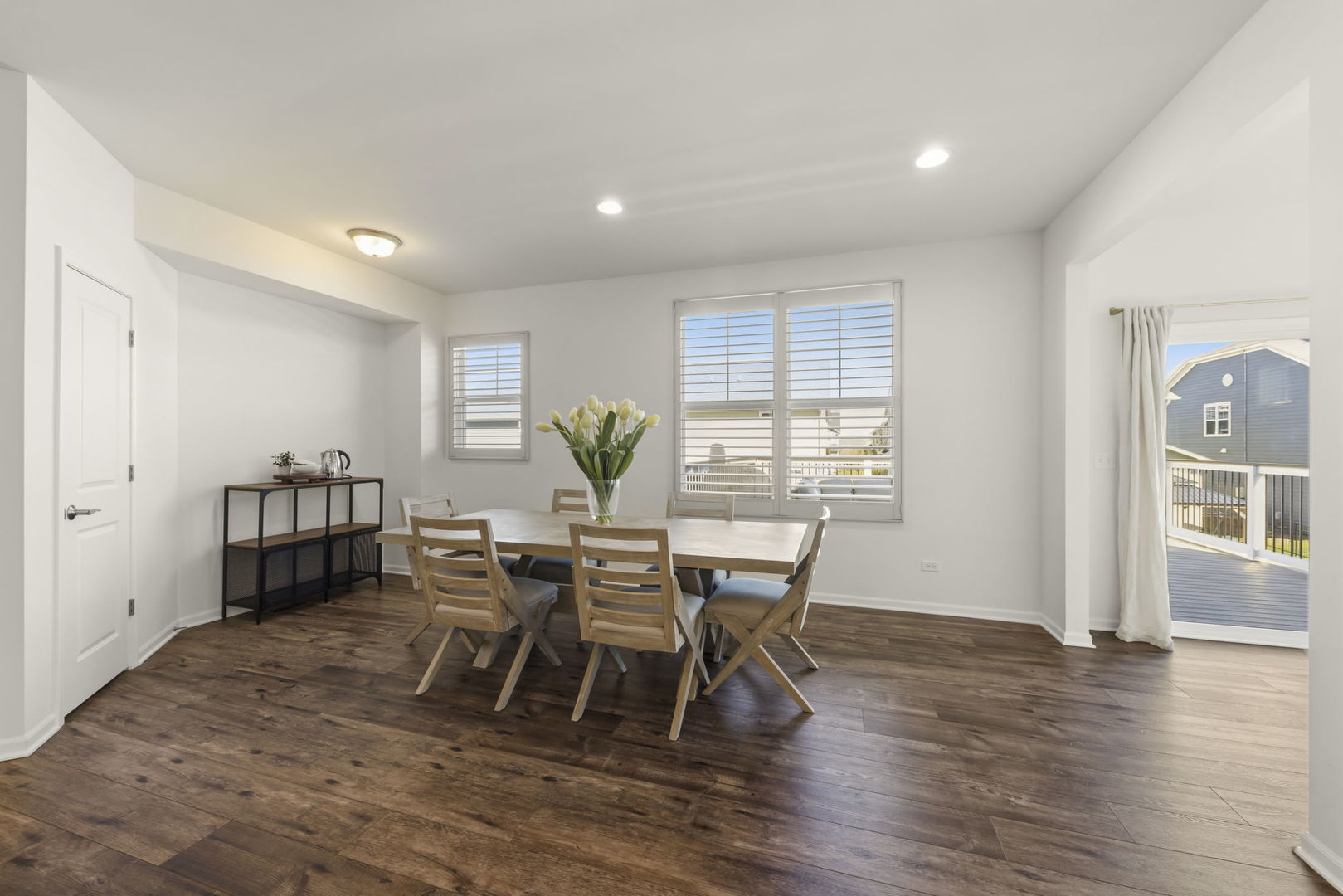 2534 Leander Court, Woodridge, IL 60517