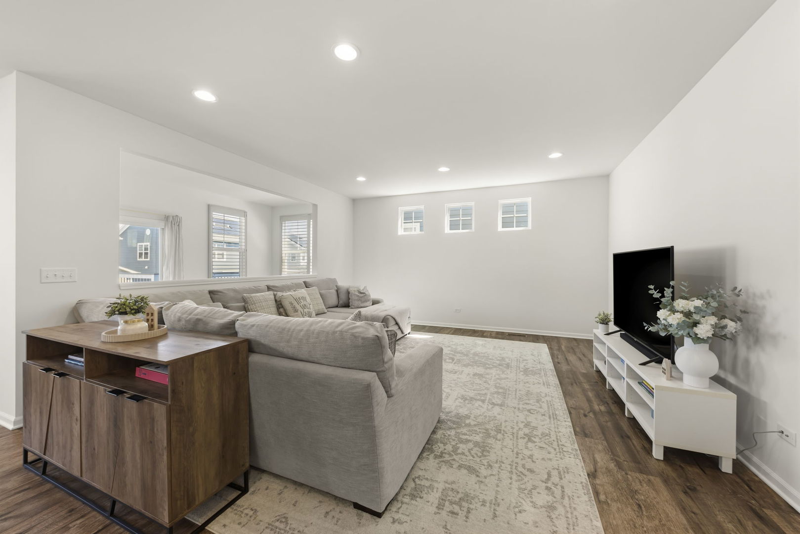 2534 Leander Court, Woodridge, IL 60517