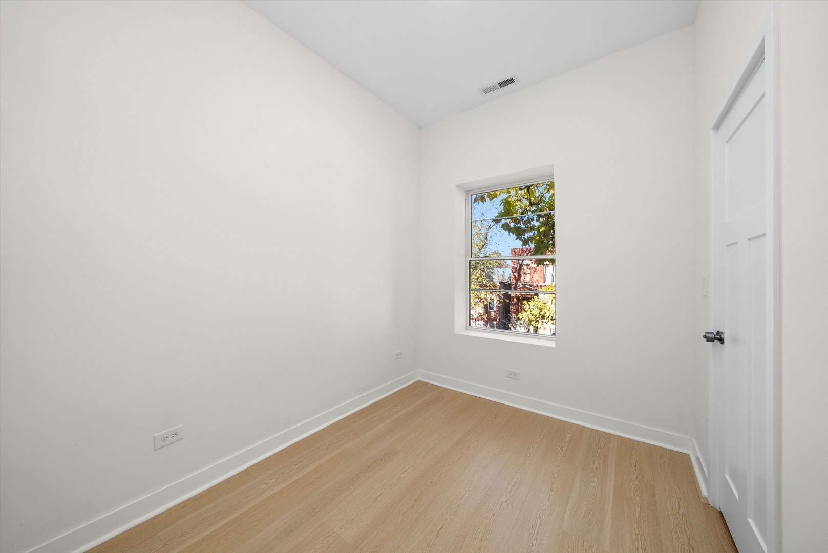 3037 W Lexington Street #1, Chicago, IL 60612