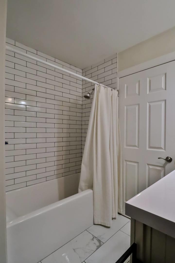 713 GREEN MOUNTAIN Court, Bolingbrook, IL 60440