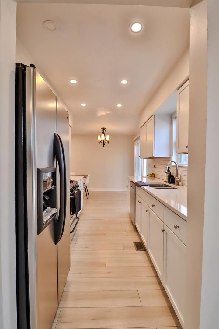 713 GREEN MOUNTAIN Court, Bolingbrook, IL 60440