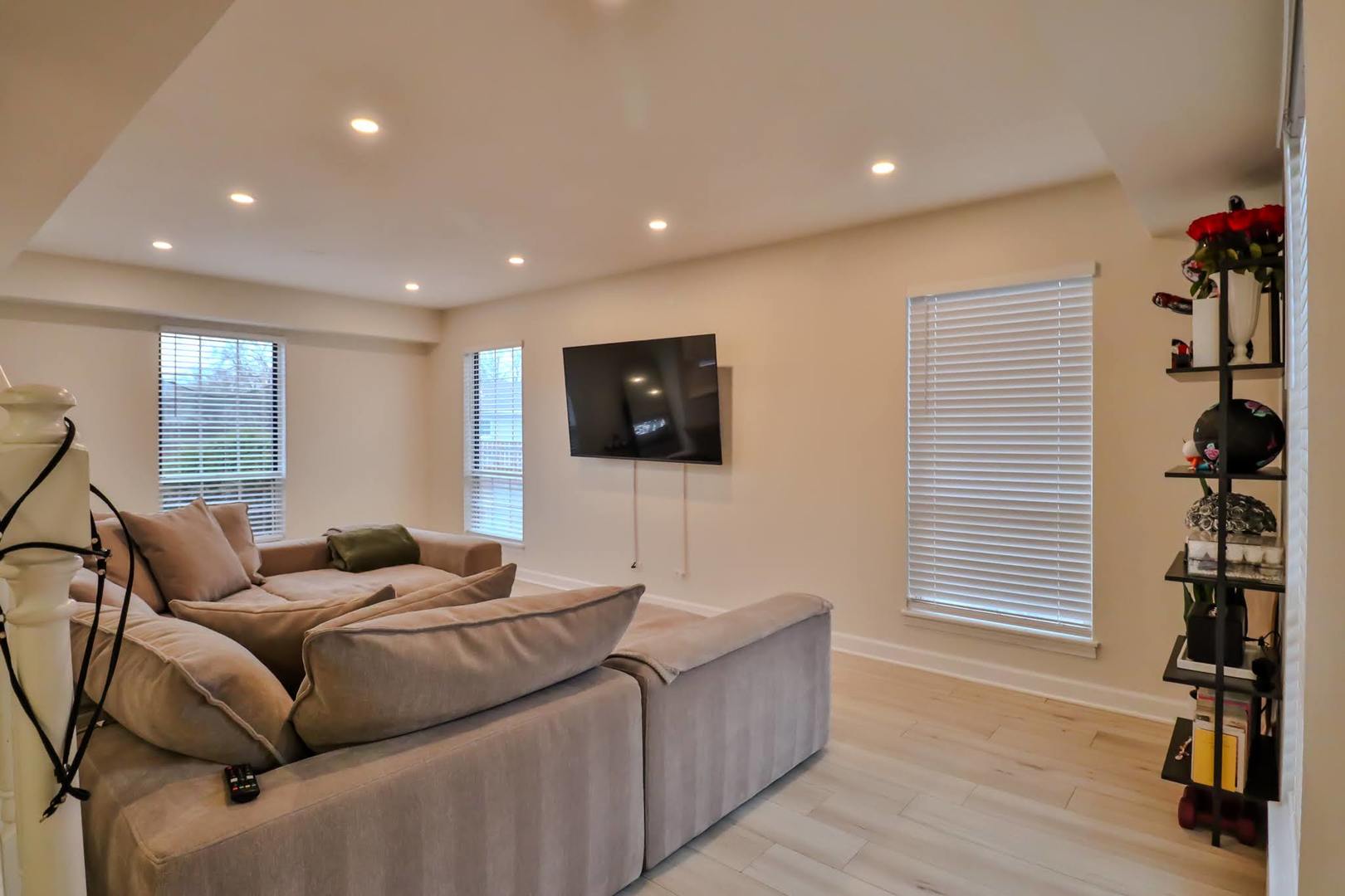 713 GREEN MOUNTAIN Court, Bolingbrook, IL 60440