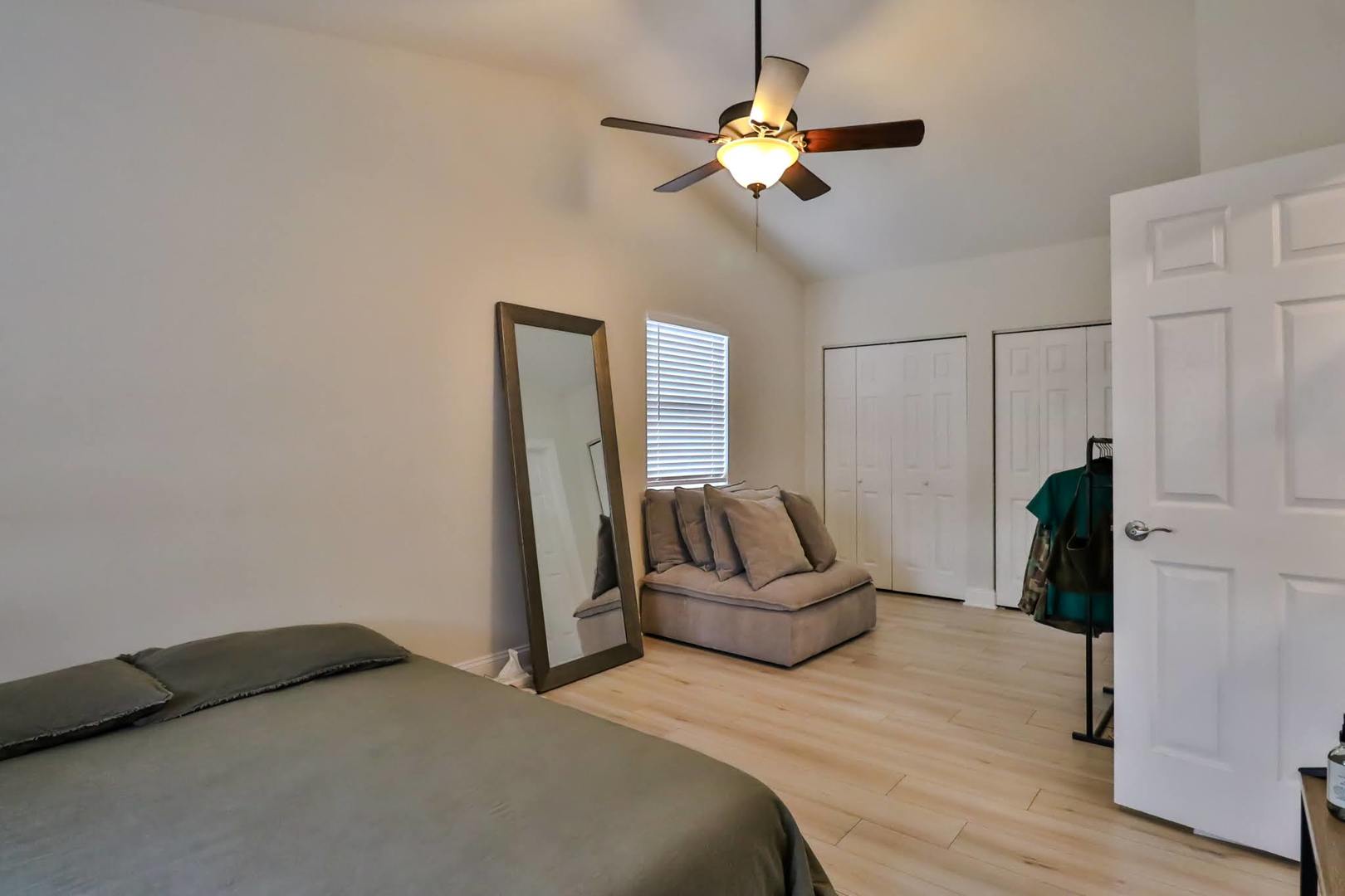 713 GREEN MOUNTAIN Court, Bolingbrook, IL 60440