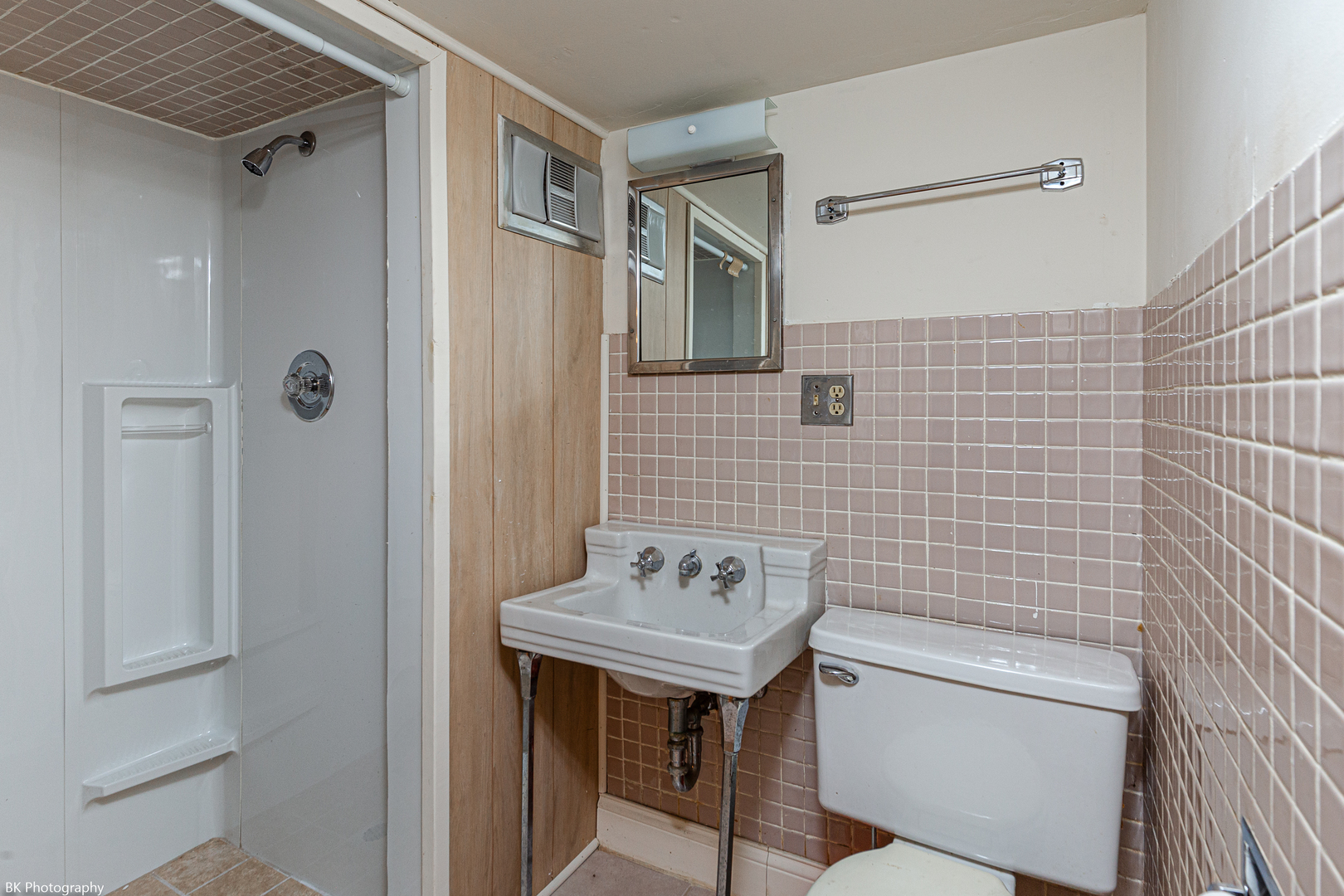 11943 S 70th Court, Palos Heights, IL 60463