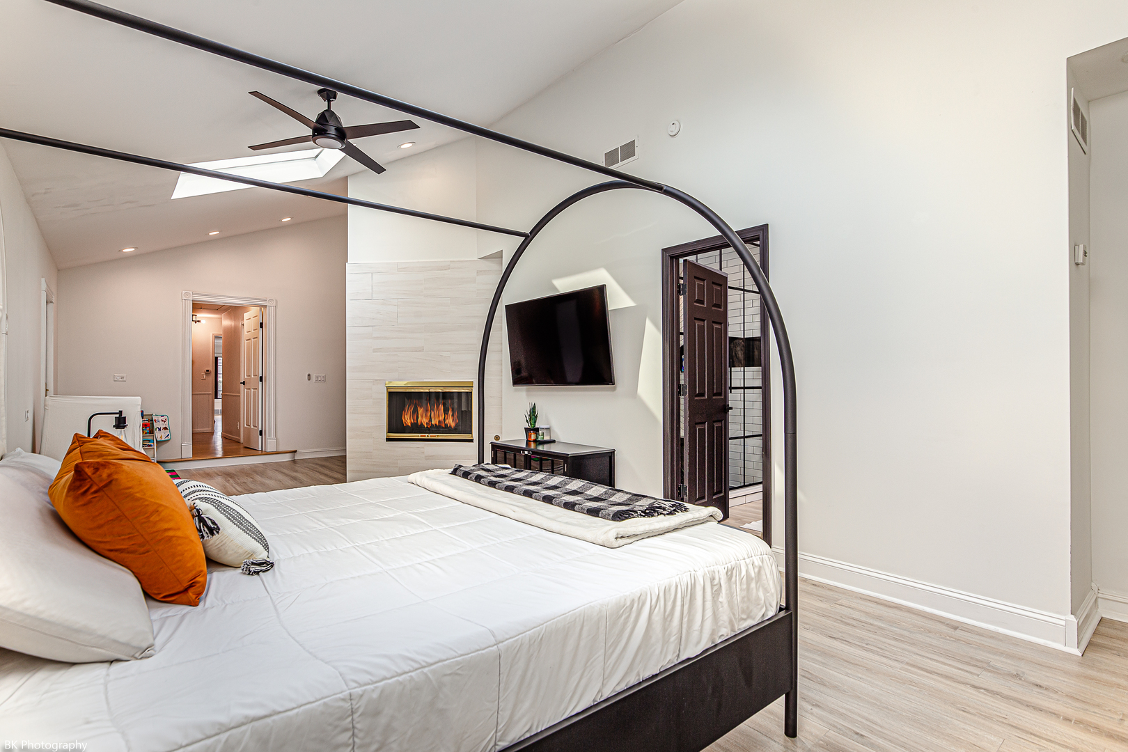 11943 S 70th Court, Palos Heights, IL 60463