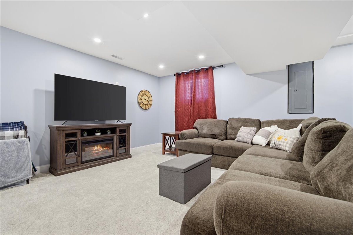 2884 Benson Lane, Normal, IL 61761