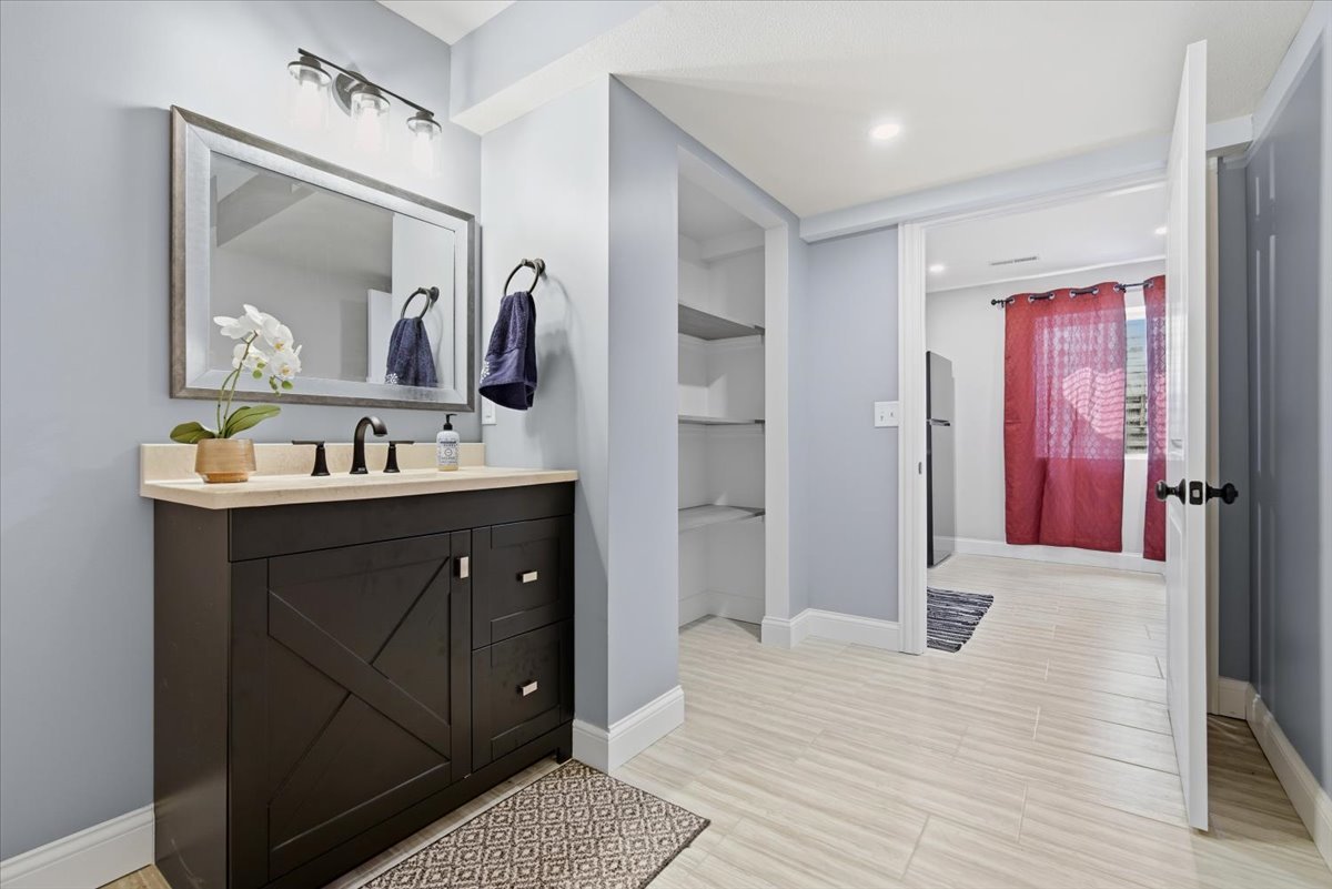 2884 Benson Lane, Normal, IL 61761