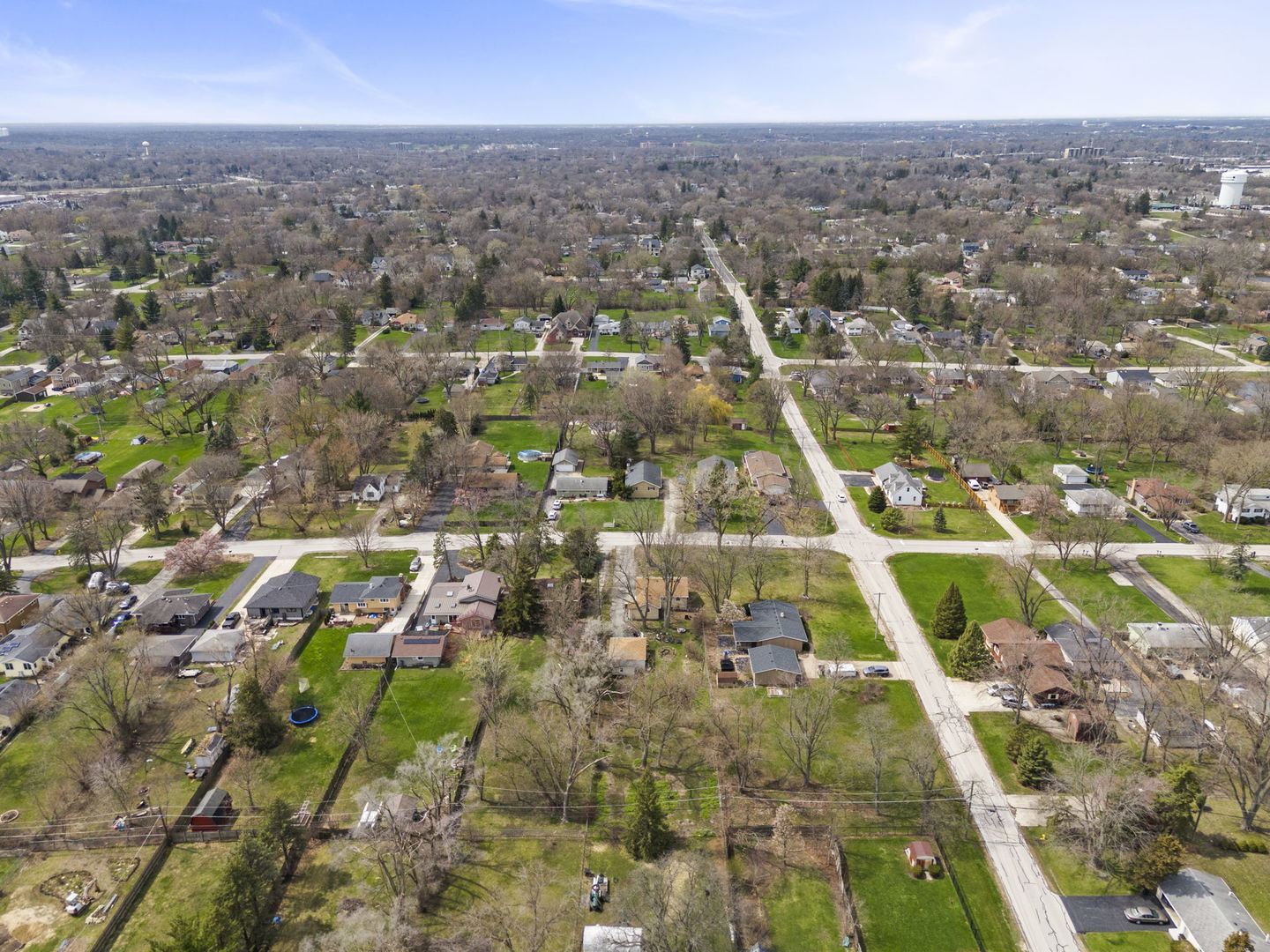 5905 Lee Avenue, Downers Grove, IL 60516